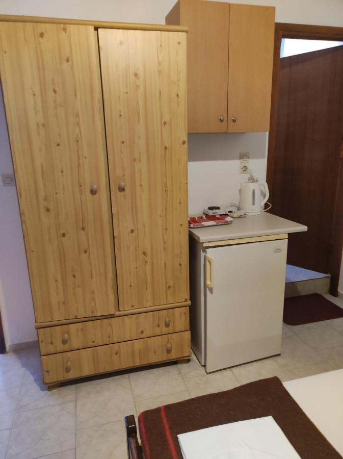 Artemis Rooms Frangokastello Екстериор снимка